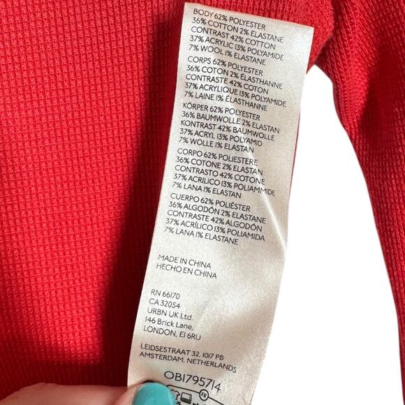 Free People We The Free Crafty Cuff Thermal Medium Red Long Sleeve Top Knit Boho - Picture 6 of 6